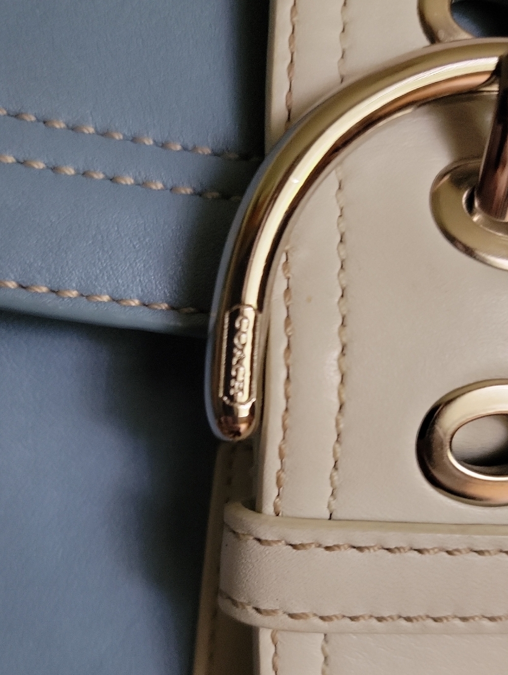 Coach Light Blue and Cream Shoulder Bag - Classic Curved Silhouette - Picture 3 of 14